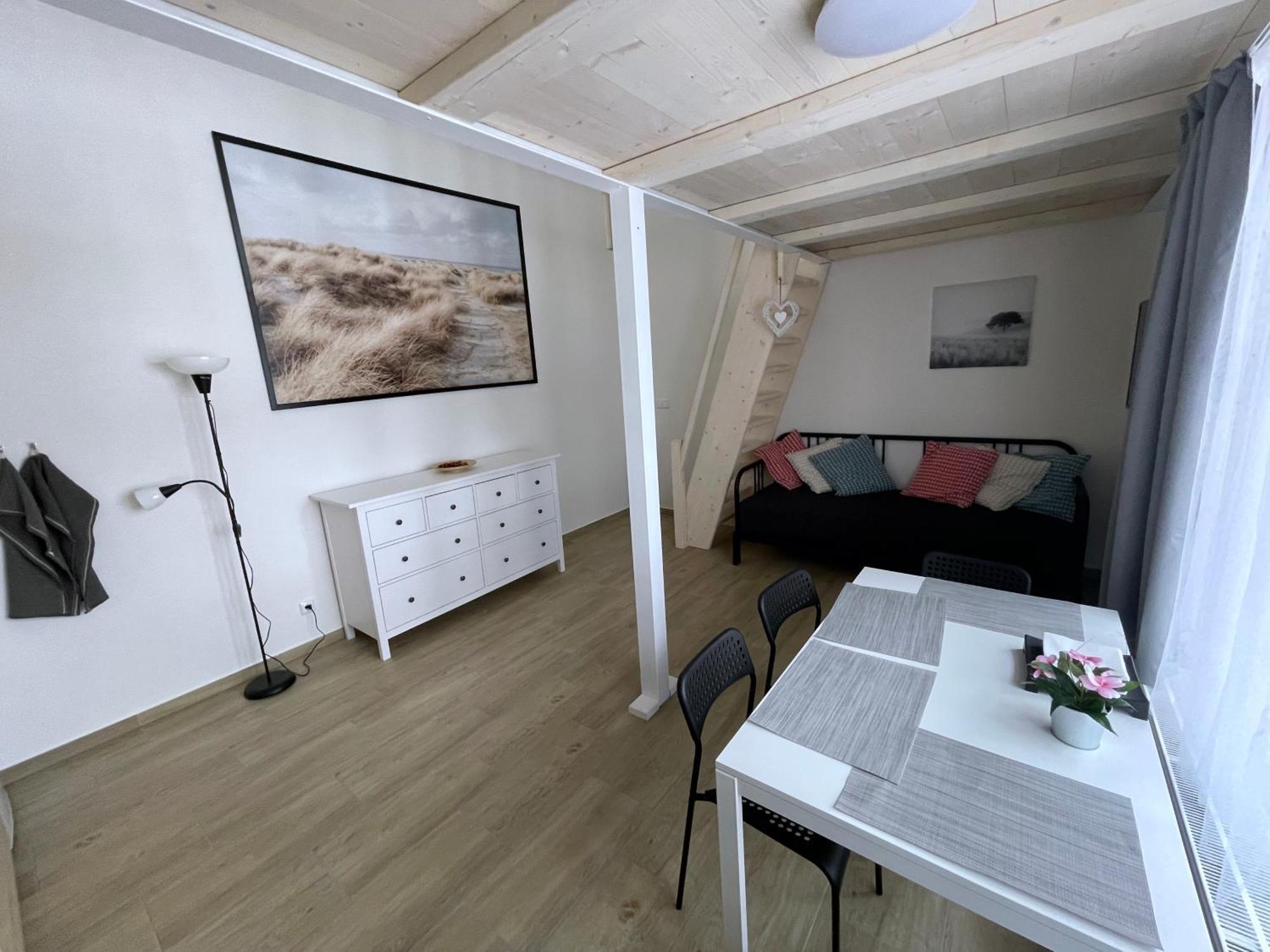 Apartment Comfortable Under The St. Barbara's Cathedral *